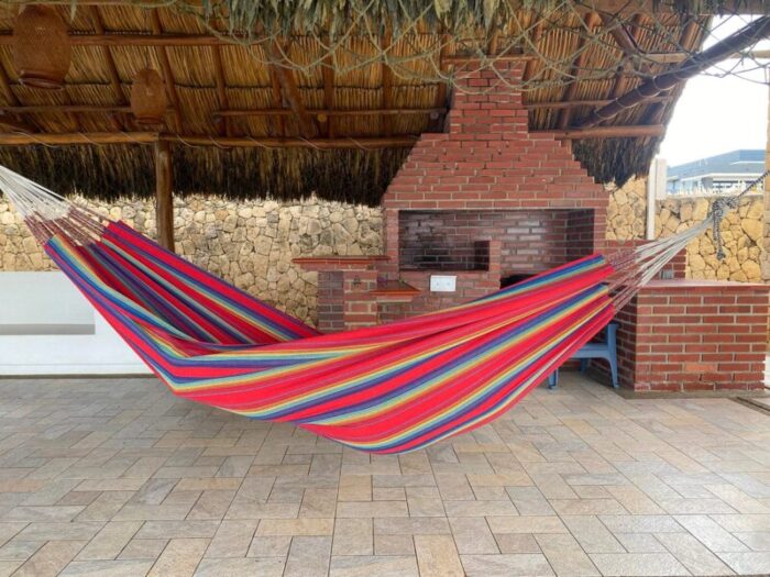 hammockceara1x1500 d4bd2210 ebd1 4d8e 8a81 8cee69cc5e17